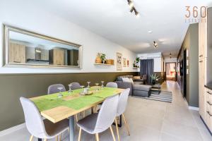 Urban Square Elite Suites by 360 Estates