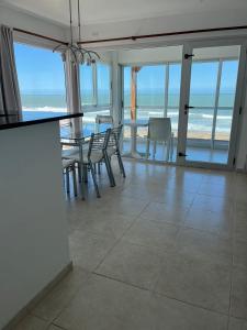 Exclusivo departamento frente al mar