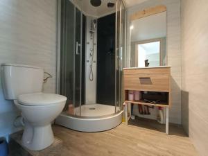 Maisons de vacances #L-Escale#Maison de bourg#Thiers : photos des chambres