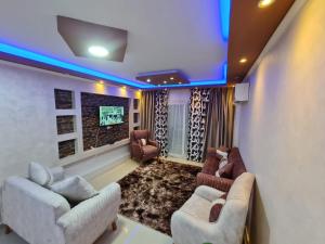 شقة فندقية علي البحر مباشره كود 13351