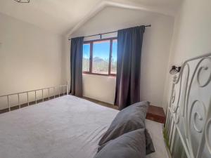 Vivelorural Abuela María 3, garden & pool