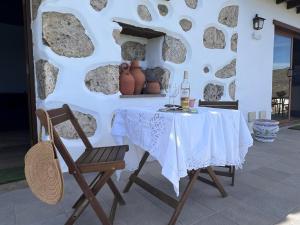 Vivelorural Abuela María 3, garden & pool