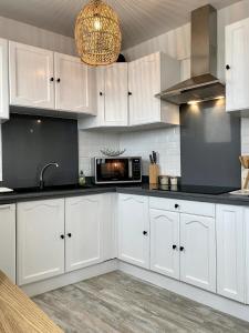 Cozy studio completely renovated with breathtaking views of the port