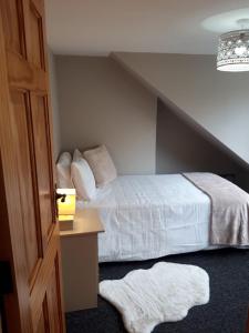 Derry City center townhouse