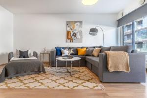 City center apartment with free parking and sauna