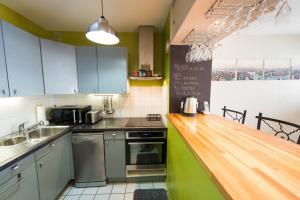 75m2 flat on the harbour car park included