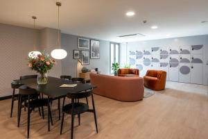 YAYS Antwerp Opera by Numa