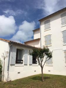 Maisons de vacances Nice and quiet appartment only 2 steps away from the harbour of St Martin : photos des chambres