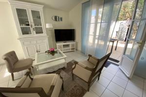 Charming house with garden in the heart of Saint Martin