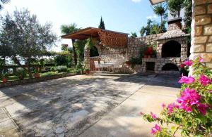 One-Bedroom Apartment Crikvenica 14