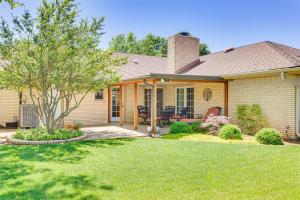 Charming Oklahoma City Home about 11 Mi to Downtown!