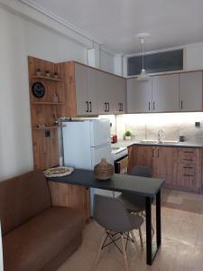 Cozy Karystos Apartment