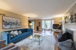 Gorgeous LUX Entire Home in Bethesda 7Bedrooms - 8Beds - بيثيسدا