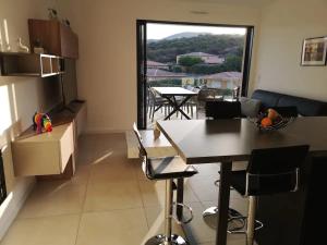Appartements Magnifique T2 neuf a 100 m de la plage d-agosta : photos des chambres