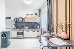 Cozy studio at residential area - free street parking