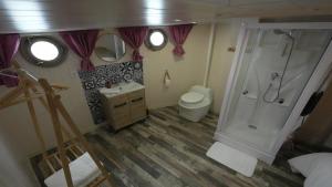 Bateaux Peniche Spa Le Makara - Avignon : photos des chambres