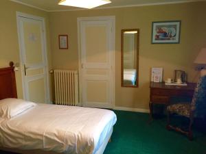 Hotels Hotel de Normandie : photos des chambres