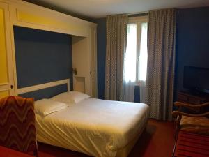 Hotels Hotel de Normandie : photos des chambres