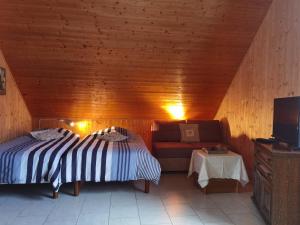 Appartements Gite 4 personnes Les Ecureuils : photos des chambres