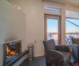 Porokello, talvikaudella 2 hissilippua, 2 skilift-tickets in winter