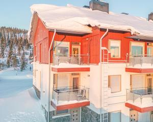 Porokello, talvikaudella 2 hissilippua, 2 skilift-tickets in winter