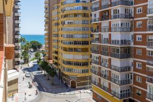 Muelle Uno Studio with Sea View