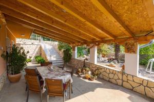 Two-Bedroom Apartment in Crikvenica XII