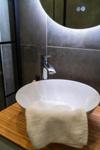 Apartment in the Heart of the Top Center