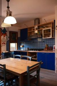 la casetta bamboo " 50 mt dal mare" incluso ombrellone e 2 lettini nello stabilimento