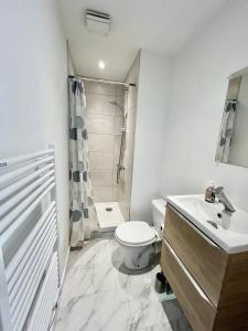 Appartements Charmant 2 chambres 2 salles de bain : Appartement 2 Chambres