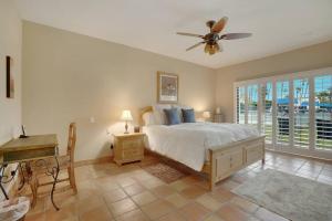 La Quinta Tennis Villa steps to the resort!