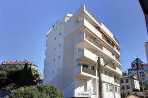 Studio next to the beach