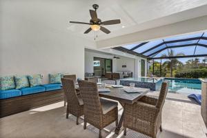 Gorgeous! Heated, Saltwater Pool and Spa, Custom Outdoor Kitchen - Villa Still Waters - Roelens