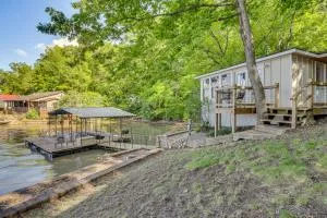 Pet-Friendly Cabin with Dock and Lake Views in Edwards - Edwards