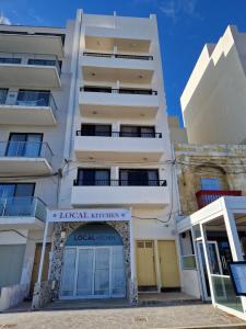 Attard Seafront Apartment 2 in Marsalforn