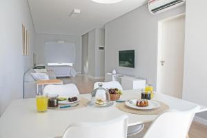 Almagro, monoambiente luminoso a pasos del Hospital -G24-