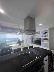 Bueno Paradise Condo In Marbella