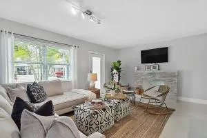 Vacation House in Fort Lauderdale near beach - Middle River Vista