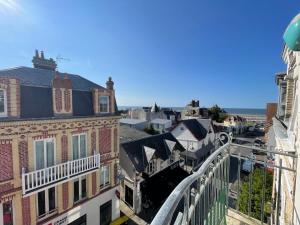 Appartements Appartement avec Balcon - Vue mer - 100m de la plage - Hypercentre - 55m2 : photos des chambres