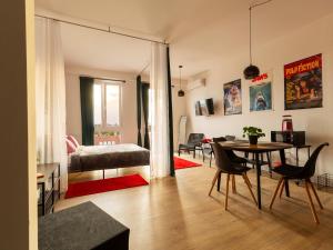 Cinema Studio Osijek - centar, mir, self check-in, lift