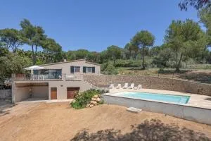 Casa La Vinya con parking y piscina - Brugarol