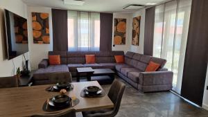 CityLights & WineCountryDelights