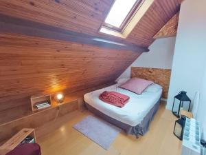 Appartements Le nid de Juliette, T3 duplex, parking, cave : photos des chambres