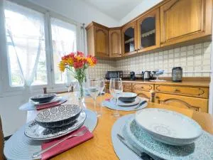 SANREMO Mare e Relax - Affittasi "Casa Illiade" con parcheggio libero, terrazza e Wi-Fi - Verezzo