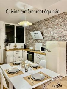Appartements L- Appart- , tendance et epure avec bel exterieur, proche du centre : photos des chambres