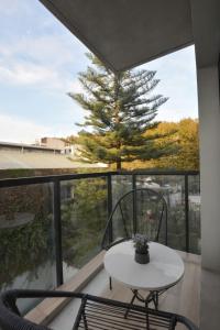 Stay, feel & live the golden aura of Palermo Hollywood