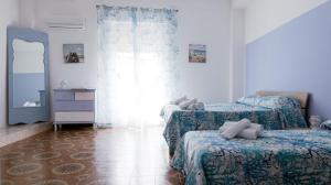 Quadruple Room with Private Bathroom