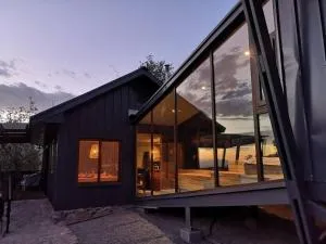 Casa Hirka Lodge - Río Blanco