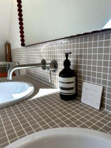 Villas Villa ACME 200 m du lac d-Annecy avec Jacuzzi : photos des chambres