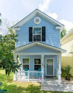2 Bedroom Coastal Cottage 1 block to the beach - Myrtle Ridge